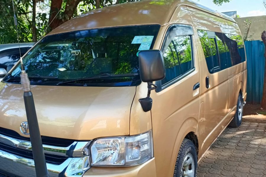 14 Seater Van for Hire – Toyota HiAce 9L