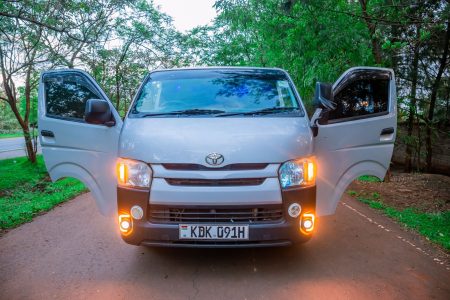10 Seater Toyota Hiace for hire in Kenya